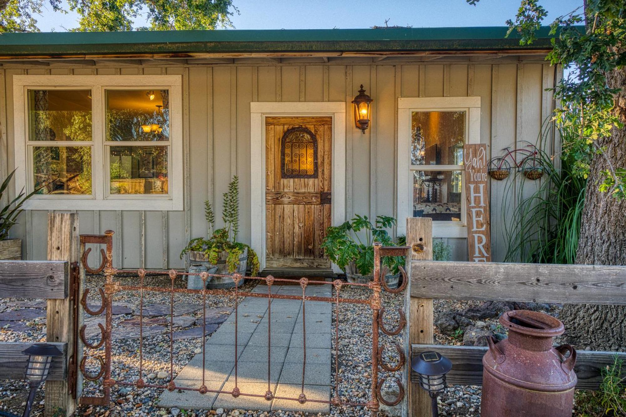 Soul Whispering Ranch Retreat Villa Upper Lake Exterior photo